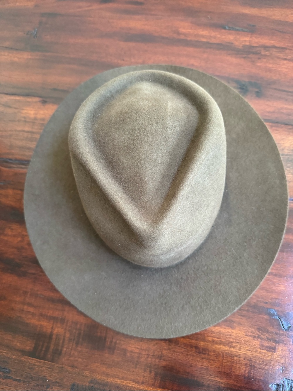 Kooringal wool hat size Small (56cm)